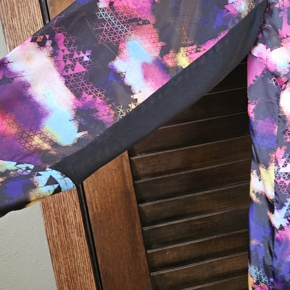 LuLaRoe Rise Geometric Pattern Jacket - Picture 4 of 6